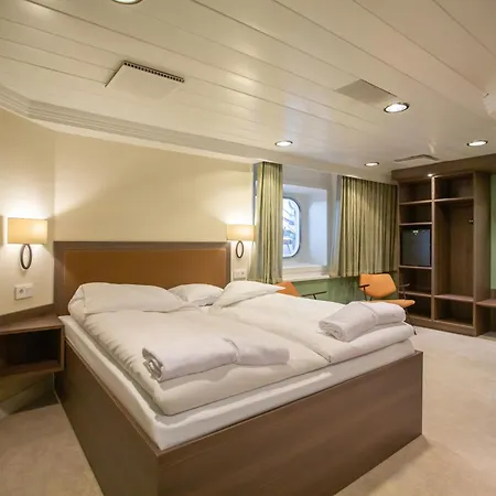 Go Nordic Cruiseline Ferry - To Copenhagen 