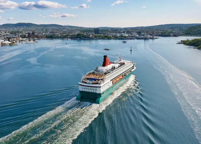 Go Nordic Cruiseline Ferry - To Copenhagen  *